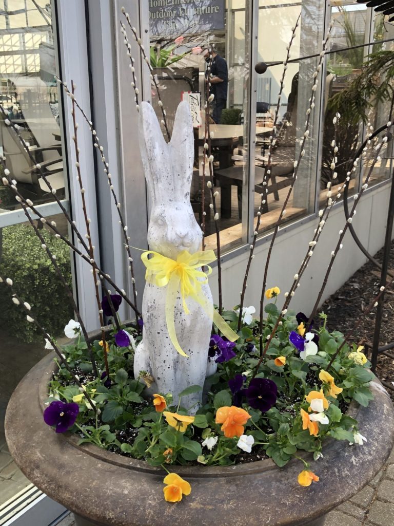 Holiday Lawn & Garden Retailer