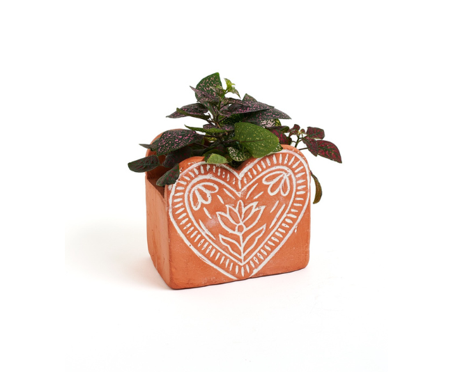 Vasanta Heart Planter With Drainage_Matr Boomie Wholesale