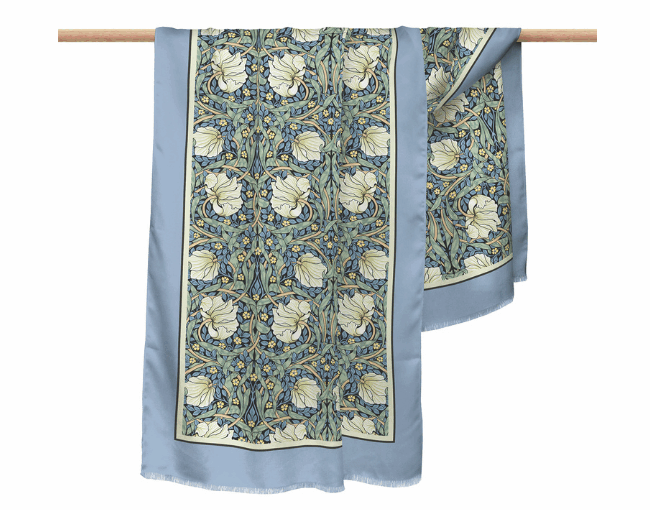 RainCaper_William Morris Pimpernel Shawl