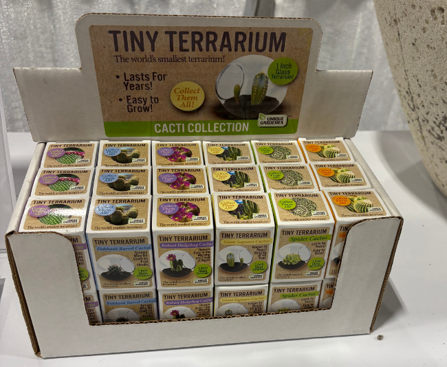 Unique Gardener_Tiny Terrariums