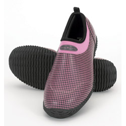 Waterproof shoes - Lawn & Garden Retailer